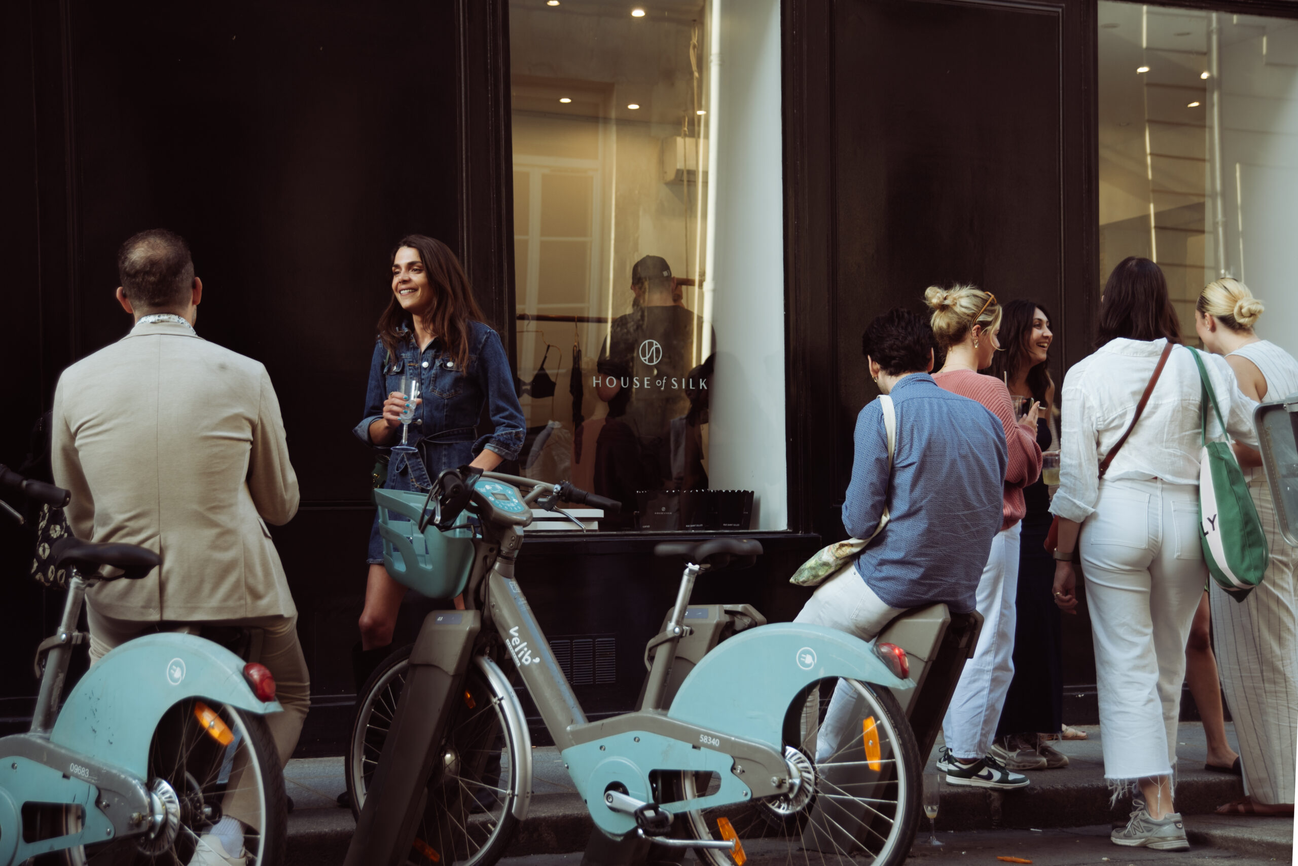 house of silk paris marais pop up store opening event